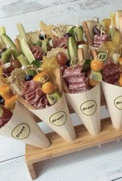 Charcuterie Bites, Easter Charcuterie, Charcuterie Box, Charcuterie Cups, Wedding Appetizers, Charcuterie Inspiration, Party Food Platters, Charcuterie And Cheese Board, Charcuterie Recipes