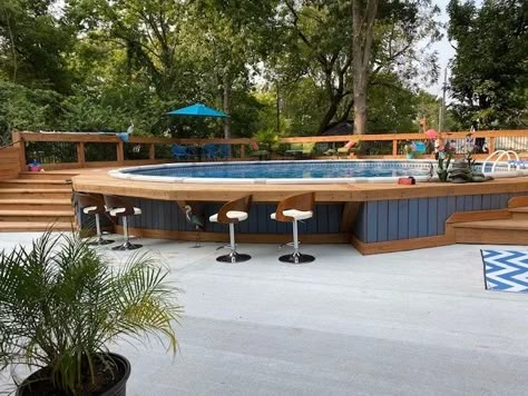 Diy Above Ground Pool Landscaping, Oberirdischer Pool, Decks Around Pools, Semi Inground Pool, Diy Above Ground Pool, Above Ground Pool Deck, Pool Deck Plans, Dream Backyard Pool, Best Above Ground Pool