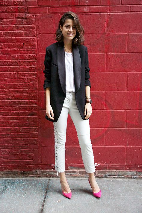 Colorful Winter Fashion, Lace Up Leather Pants, Leandra Medine Style, Mira Duma, Jacket Outfit Women, Tuxedo Women, Man Repeller, Tuxedo Blazer, Leather Jacket Style