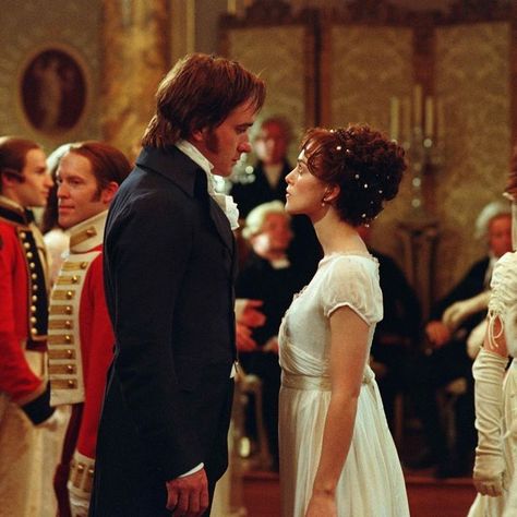 Pride and Prejudice meme! Pride & Prejudice Movie, Darcy And Elizabeth, Pride And Prejudice 2005, Keira Knightly, Jane Austin, Elizabeth Bennet, Matthew Macfadyen, Mr Darcy, Period Dramas