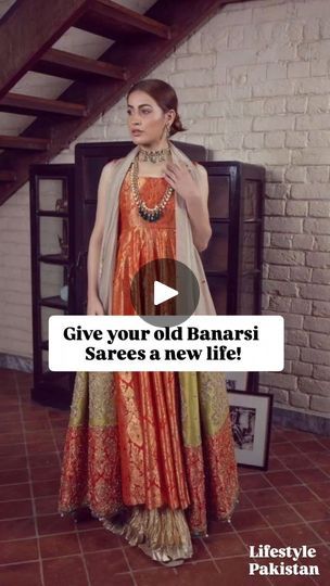 Wardrobe Makeover Clothing, Banarasi Outfit Ideas, Banarsi Dress Designs, Banarsi Suit Design, Banarsi Suit, 200k Views, Designer Dresses Elegant, Tere Bin, Velvet Lehenga