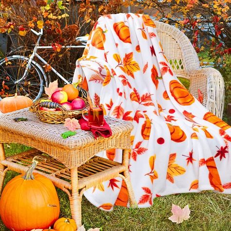 Autumn Bedroom Decor, Fall Throw Blanket, Bedroom Decor For Women, Leaf Blanket, Blanket Halloween, Fall Blanket, Leaf Print Pattern, Christmas Throw Blanket, Sofa Chairs