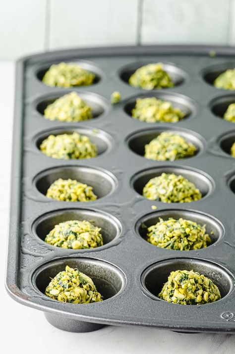 You will love our Green Baked Falafel Recipe! It is quick and easy to make, super flavorful and no frying required, unless you want to, of course. Super flavorful.  No frying required unless you want to, of course! #falafel #vegan #food #recipe #spices Broccoli Parmesan, Mini Meals, Vegetarian Meatballs, Parmesan Broccoli, Baked Falafel, Parmesan Meatballs, Falafel Recipe, Muffin Tin, Meatless Meals