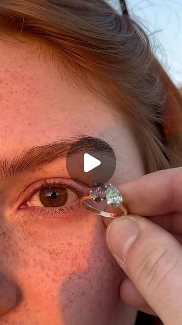 Justin Elliott on Instagram: "Dm me to get one for your bae:) 14k gold with brown sapphire and green diamond.  #ring #jewelry #boyfriend #girlfriend #eyecolor #engagementrings" Different Types Of Wedding Rings, Brown Engagement Ring, Green Diamond Engagement Ring, Diamon Ring, Brown Engagement Rings, Green Diamond Ring, Dimond Ring, Types Of Wedding Rings, Brown Diamond Ring