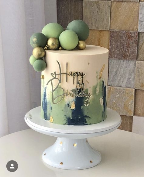 Olive Green Cake Ideas, Green 40th Birthday Cake, Cake Designs Sage Green, 33 Years Old Birthday Cake, Green And Gold Cake Ideas, Sage And Gold Cake, Green And Silver Cake, Green And Gold Cakes, Minimalist Birthday Cake Men