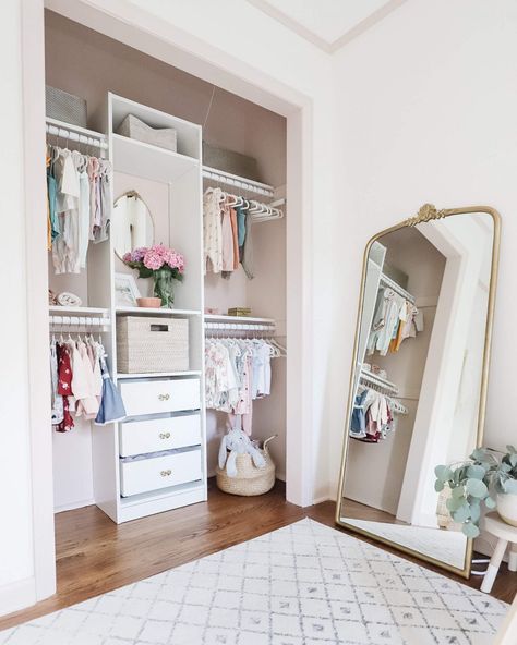 Budget Closet Organization, Closet Inserts, Diy Nursery Closet, Closet On A Budget, Small Room Nursery, Diy Custom Closet, Modern Baby Room, Painted Closet, Nursery Reveal