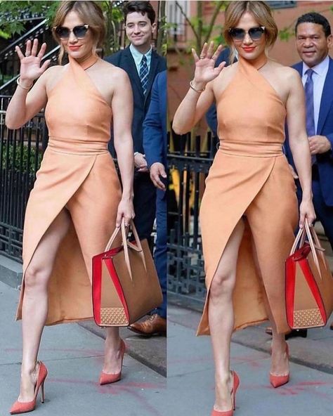 ➖ @lady_dior_style #jlo ♥️ What do you think of her style? 1-10 Orange Dress Shoes, Matching Shoes And Purse, Jlo Dress, Jennifer Lopez Outfits, Manhattan Fashion, Siren Eyes, Event Shoes, Eyes Tutorial, Fundraising Event