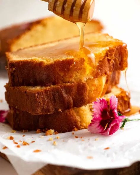 Drizzling honey over Pound Cake The Best Pound Cake, Best Pound Cake, Banana Bread Loaf, Thick Yogurt, Pound Cake Recipe, Recipetin Eats, Fruit Compote, Recipe Tin, Cracked Egg