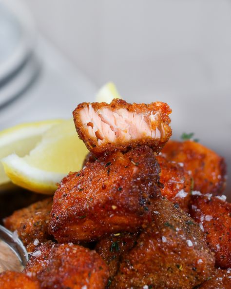 Hot Honey Fried Fish, Candied Salmon Air Fryer, Air Fryer Salmon Bites Honey, Hot Honey Crispy Salmon Bowls, Salmon Recipes Crispy, Air Fryer Hot Honey Salmon Bites, Crispy Hot Honey Salmon Bites, Hot Honey Fried Catfish, Hot Honey Glazed Salmon