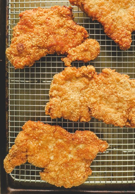 Taiwan Chicken Crispy, Asian Fried Pork Chops, Taiwanese Pork Chop, Chicken Chop Photography, Taiwanese Recipe, Chicken Chop Recipe, Taiwan Recipes, Crispy Pork Chops, Taiwanese Fried Chicken