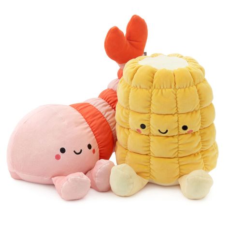 Turn up the heat on fun with these shrimp-boil-inspired Better Together large plush characters. After all, best friends are better togetherjust like a jumbo shrimp and a mini cob of corn! Seafood fans will love these large-sized versions of our Better Together stuffed food characters that stick together, easily separate and reattach with embedded magnets. With weighted body and feet and embroidered details, the sweet pair makes a fun gift for Valentine's Day, birthdays and more. Give one charact Matching Stuffed Animals, Stuffed Food, Shrimp And Corn, Harry Potter Pets, Food Characters, Food Plushies, Girly Christmas Gifts, Jelly Cat, Grinch Who Stole Christmas