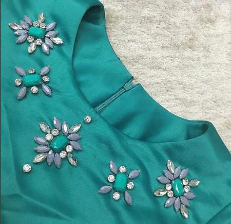 Beads Work On Kurti Neck, Cl Fashion, Hand Beaded Embroidery, Hand Embroidery Dress, Simple Embroidery Designs, Beads Work, Kurti Embroidery Design, Handmade Embroidery Designs, Dress Neck Designs