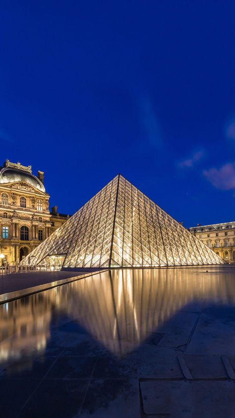 Paris - Louvre. The glass pyramid designed by Pei Ming has become a symbol of the Louvre, adding a new dazzling brilliance to the city of Paris. Louvre Pyramid Aesthetic, Paris Locations, Pei Ming, France Museum, Glass Pyramid, Affordable Honeymoon, Pyramid Building, Honeymoon On A Budget, Louvre Pyramid