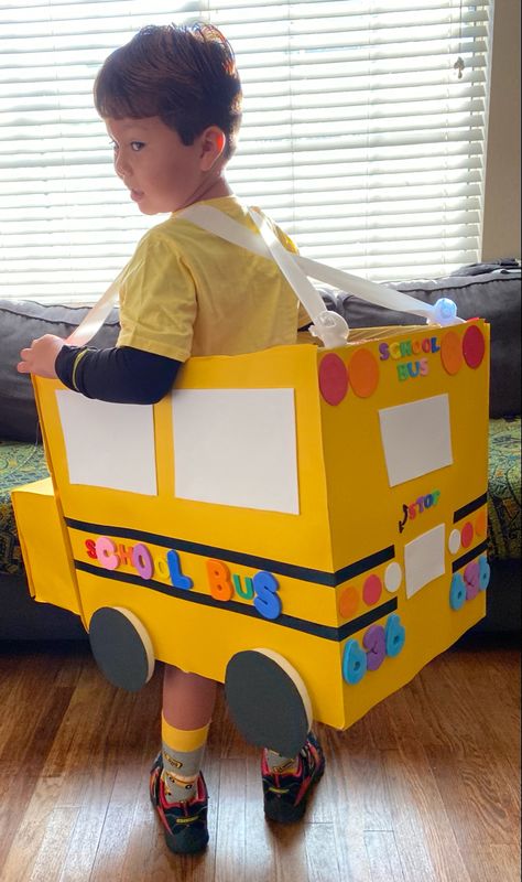 School Bus Costume, Bus Outfit, Cardboard Bus, Bus Crafts, Cardboard Box Car, Halloween Themed Birthday Party, Monkey Crafts, Cardboard Car, Transportation Preschool