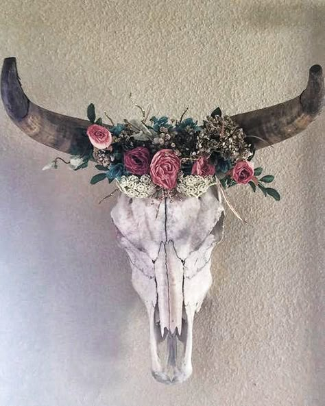 I put this over my barn doors. LOL... Skull Decor Bedroom, Bull Skull Decor, Painted Cow Skulls, Cow Skull Decor, Cow Skull Art, Skull With Horns, Skull With Flowers, Longhorn Skull, Steer Skull