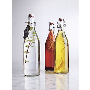 Airtight glass bottles Bedside Water Carafe, Plastic Crates, Water Carafe, Bormioli Rocco, Flavored Oils, Crate Storage, Oil Bottle, Water Bottle Accessories, Sauce Bottle