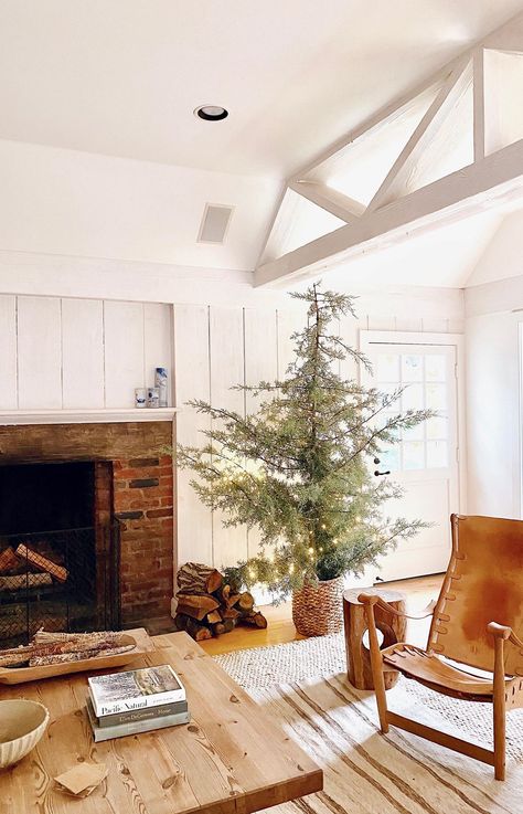 Jenni Kayne Christmas Decor, Jenni Kayne Christmas, Jenni Kayne Home, Interiors Inspiration, Jenni Kayne, Natural Living, Cozy Christmas, Of Ideas, Tis The Season