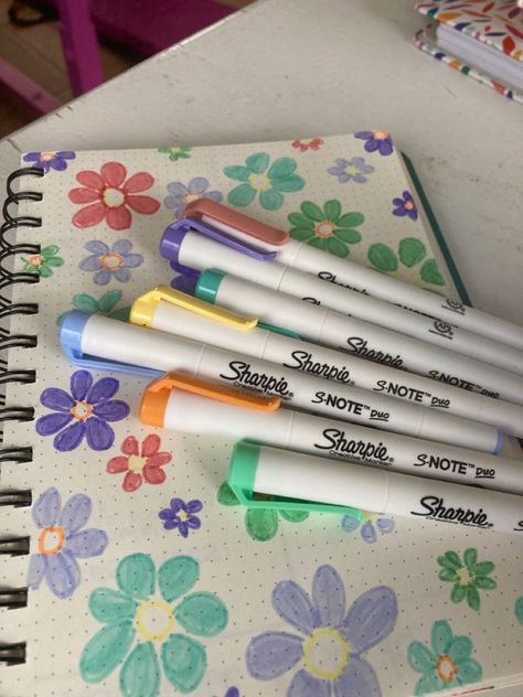 Sharpies Aesthetic, Sharpie Aesthetic, Sharpie Markers, Sharpie Marker, Sketchbook Art, Fabric Markers, Marker Art, Sketchbook Art Inspiration, Art Inspiration Drawing