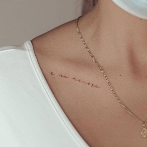 Bum Tattoo Women, Collar Bone Tattoo Quotes, Amor Tattoo, International Tattoo, Unique Tattoos For Women, One Line Tattoo, Ankle Tattoos For Women, L Tattoo, Bone Tattoos