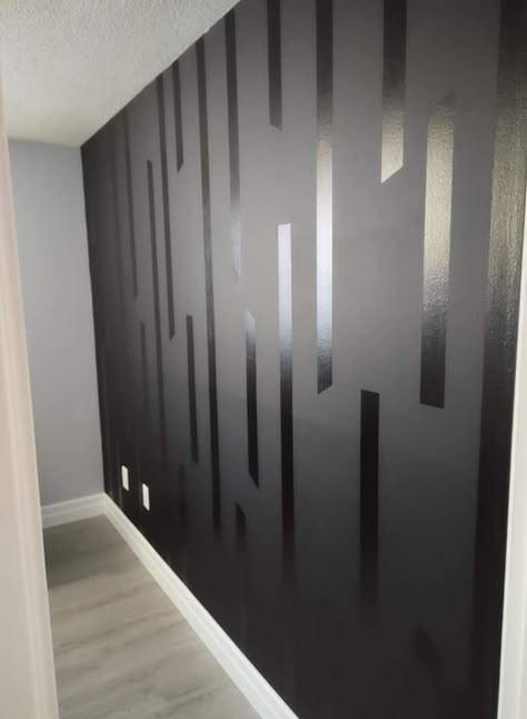 Black Wall Design Ideas, Matte And Glossy Painted Walls, Black Wall Paint Design, Black And Silver Accent Wall, Black Paint Wall Design, Wall Paint Designs With Tape Pattern, Matte Gloss Accent Wall, Flat And Glossy Paint Accent Walls, Living Room Paint Color Ideas With Black Accent Wall