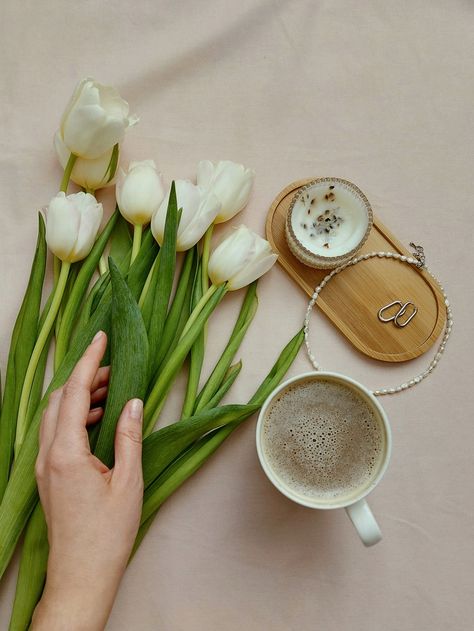 #flatley #spring #flowers Spring Product Photography, Spring Flatlay, Spring Tea, Spring Mood, Spring Photos, Flat Lays, Chloe Marcie, Photos Ideas, Product Images