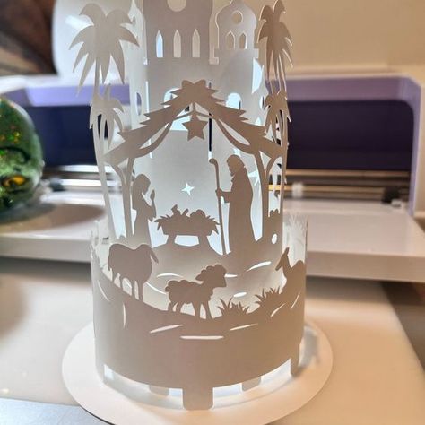 Laser Cut Christmas Ideas Xmas Decor Diy, Cricut Projects Ideas, Christmas Nativity Scene Diy, Lanterns Paper, Paper Village, Nativity Scene Diy, Diy Christmas Paper, Ward Christmas Party, Homemade Holiday Cards