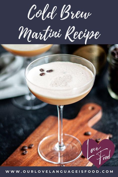 Cold Brew Martini Cold Brew Cocktail, Coffee Martini Recipe, Cold Brew Martini, Latte Ideas, Alcoholic Coffee Drinks, Cocktail Martini, Coffee With Alcohol, Easy Cocktail, Martini Recipe