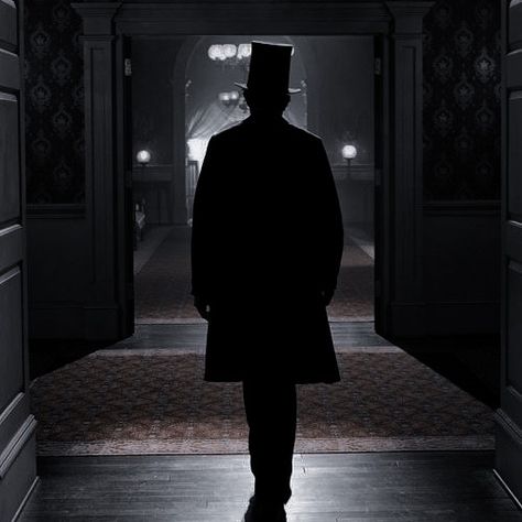 Gideon Aesthetic, Top Hat Aesthetic, Caleb Covington, Gideon Lightwood, Storm And Silence, Victorian Top, Man Aesthetic, London Police, Hat Aesthetic