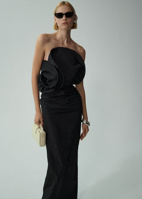 Sculptural rose gown in black | Magda Butrym Hot Mother Of The Bride Dresses, High Fashion Dresses Couture, Black Tie Wedding Guest Dress Spring, Horse Race Outfit, Wedding Guest Dress Spring, Couture Black Dress, Dramatic Gown, Ruched Wedding Dress, Black Tie Wedding Guest Dress