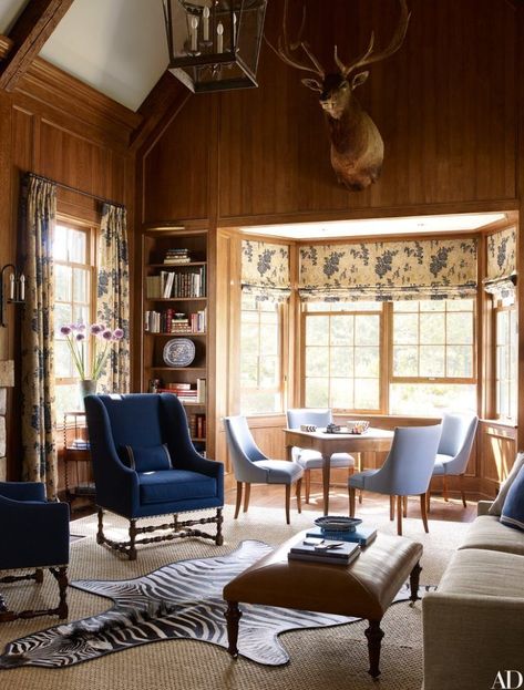 The Way Life Should Be Game Table And Chairs, Suzanne Kasler, Game Table, Elements Of Style, The Ranch, Table Games, Architectural Digest, Sitting Room, Traditional House