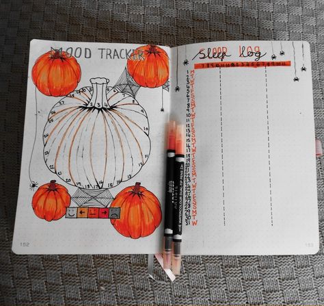 Mood tracker and sleep log for October 2018 October Bullet Journal Sleep Tracker, October Sleep Tracker, October Mood Tracker, Bullet Journal Sleep Tracker, Bullet Journal Halloween, Sleep Log, Bullet Journal October, Bullet Journal Mood Tracker Ideas, Bullet Journal Cover Page