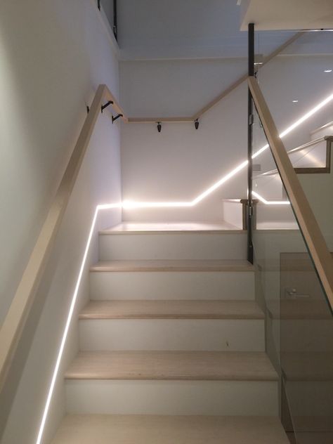 Stairs With Lights, Stairs Lighting Ideas, درابزين السلم, Staircase Lighting Ideas, Stairs Lighting, درج السلم, Led Stair Lights, Stairwell Lighting, Stairway Lighting