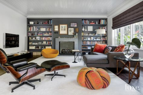 Eames Lounge Chair Living Room, Eames Chair Living Room, Herman Miller Eames Lounge Chair, Bedroom Nook, Iconic Chairs, Lounge Chairs Living Room, Architecture Home, Open Living Room, Eames Chairs