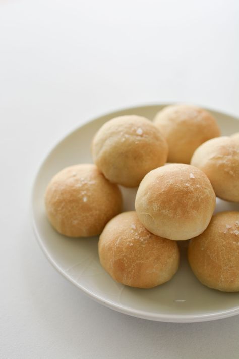 Doughball Recipes, Pizza Dough Balls, Soft Fluffy Bread, Homemade Olive Oil, Homemade Garlic Butter, Fluffy Bread, Garlic Health Benefits, Garlic Benefits, Baking Bread Recipes