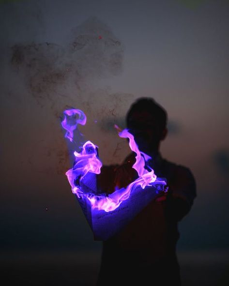 Purple Fire Powers, Purple Flames Aesthetic, Purple Fire Aesthetic, Purple Demon Aesthetic, Purple Pfps, Violet Fire, Easy Photography Ideas, Purple Flame, Violet Aesthetic