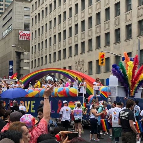 Revellers pour into rainy Toronto for 1st Pride parade since Bruce McArthur's arrest | CBC News Chicago Pride Parade, Crop Top Boys, Pride Ideas, Chicago Pride, Mood Bored, Insta Ideas, Moment Of Silence, Taste The Rainbow, Pride Parade