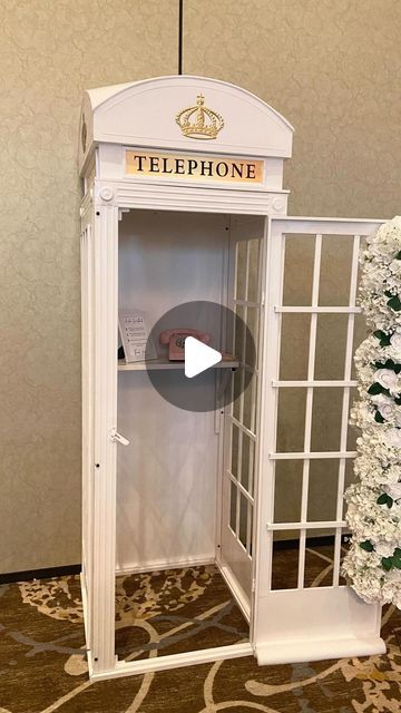 Diy Phone Booth Prop, Phone Booth Diy, Diy Phone Booth, Phone Booth Wedding, Phone Booth Photoshoot, Planning 2025, London Phone Booth, Wedding Phone, Booth Diy