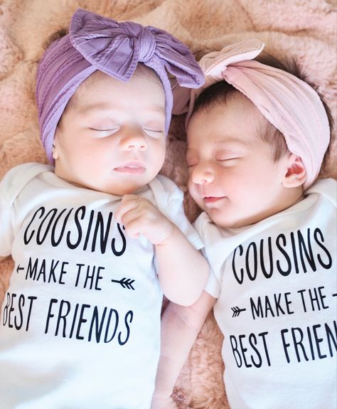 Newborn Cousin Pictures, Baby Cousins Photoshoot, Cousin Photoshoot Ideas, Cousin Photos, Cousins Photo Shoot, Cousin Photoshoot, Cousin Photo Shoots, Cousin Pictures, Baby 2 Announcement