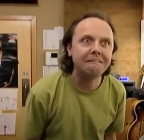 Lars Ulrich Cursed, Metallica Funny Photos, Lars Ulrich Memes, Funny Metallica Pictures, Metallica Funny Pictures, Lars Ulrich Funny, Lars Ulrich, Metallica Albums, Metallica Funny