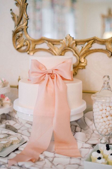 Ribbons And Bows Baby Shower Theme, Coquette Baby Shower Theme, Blush Pink White Wedding, Vintage Baby Shower Theme, Girly Baby Shower Themes, February Baby Shower Themes, Pearl Baby Shower, Girly Essentials, Chelsea Baby