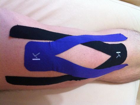 KT TAPE - Knee support Kt Tape On Knee, How To Kt Tape Your Knee, How To Use Kt Tape On Knee, Kinesio Tape Knee, Kt Tape Knee, Kt Tape Knee Support, Kt Tape Knee Patella, Knee Meniscus, Knee Taping