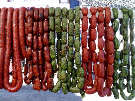 Green Chorizo, Skinless Longganisa, Futuristic Food, Curing Meat, Making Sausage, Homemade Bacon, Mexican Chorizo, Traditional Mexican Dishes, Sausage Making