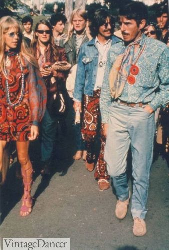 Hippies in the 60s : Fashion, Festivals, Flower Power Woodstock Fashion, 60s Fashion Hippie, Mundo Hippie, Fashion 60s, 1960s Hippie, Style Année 60, Pattie Boyd, 60s Hippie, Moda Hippie