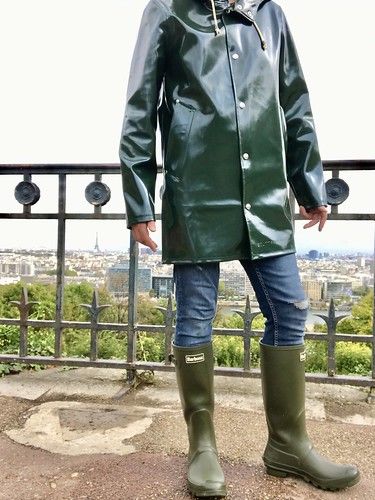 Raincoats For Men, Stutterheim Raincoat, Rain Clothes, Hunter Rubber Boots, Mudding Girls, Raincoat Men, Rainwear Fashion, Rain Suits, Mens Raincoat