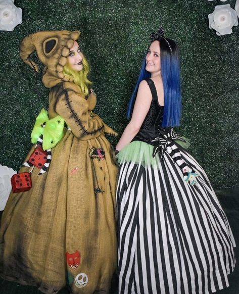 Ren Faire Outfits Halloween, Victorian Costumes Halloween, Ball Gown Cosplay, Cute Oogie Boogie Costume, Oogie Boogie Ball Gown, Oogy Boogy Costume, Female Oogie Boogie Costume, Oogie Boogie Disfraz, Oogie Boogie Costume Women