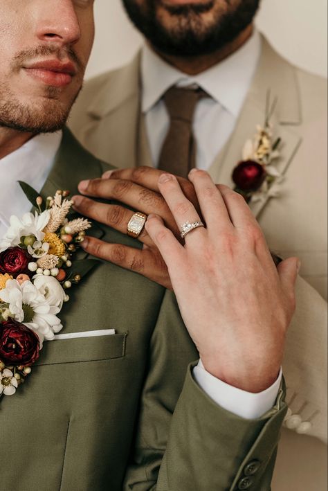 Gay Wedding Color Schemes, Queer Wedding Photography, Gay Men Photography Poses, Gay Wedding Aesthetic, Gay Photoshoot, Gay Wedding Photography, Gay Wedding Photos, Gay Outfits, Man Gay