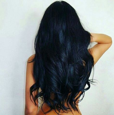 Blue-black all over color on long, wavy hair. Stunning. Japan Haircut, Waterfall Hair, Blue Waterfall, Hairstyles Black Hair, Blue Black Hair, Transitioning Hairstyles, Yennefer Of Vengerberg, Black Hair Color, Awesome Hair