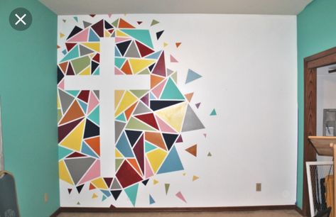 Kirchen Design, Youth Room Church, Childrens Ministry Room, Sunday School Room Decor, Geometric Art Diy, Youth Group Rooms, Childrens Ministry Decor, Kids Church Rooms, Kids Church Decor