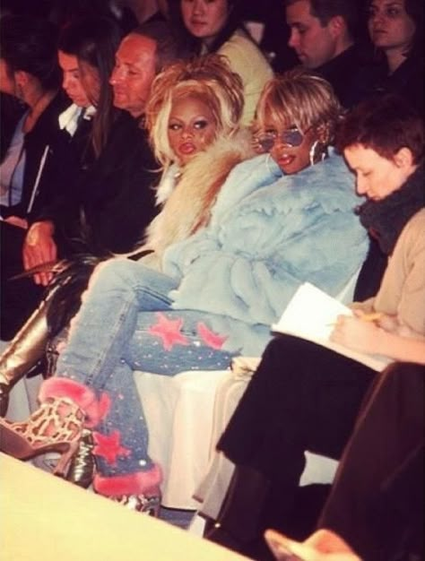 Mary J Blige, Lil Kim, Mary J, Fashion Show, Black