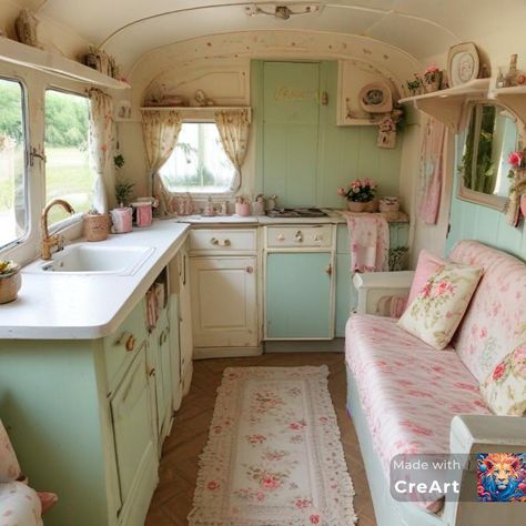 Cute Camper Interior, Shabby Chic Caravan, Shabby Chic Campers, Caravan Living, Vintage Trailer Interior, School Bus Tiny House, Bus Ideas, Camper Interior Design, Vintage Camper Remodel